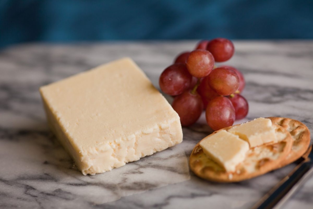 Garlic Lancashire Cheese Greenfields Dairy Products